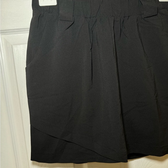 black golf skirt with shorts inside - Picture 4 of 6